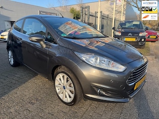 Ford Fiesta 1.0 ecoboost Titanium,125 pk clima / airco, elec pakket, multi-stuur, voorruit verwarming, stoel verwarming, pdc,