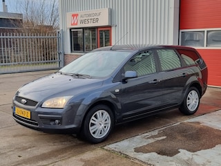 Ford Focus Wagon 1.4-16V Ambiente