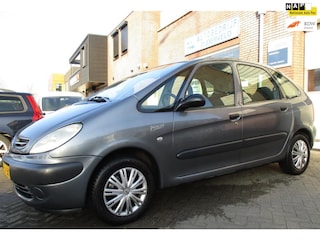Citroën Xsara Picasso 1.6i Différence