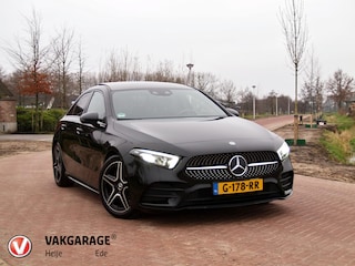 Mercedes-Benz A-klasse 200 Business Solution AMG | Schuifdak | Nightpakket | Camera | NL-Auto |