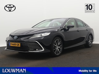 Toyota Camry 2.5 Hybrid Executive Automaat | Navigatie | Camera | Parkeersensoren | Cruise Control Adaptief | Dodehoek Ass. | Stoel en stuurwiel verwarmd |