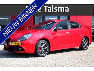Alfa Romeo Giulietta 1.4 Turbo MultiAir Super | Pack Veloce | 17" Velgen | Trekhaak | Bose audio