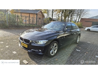 BMW 320i Sport Line, trekhaak, 1 eigenaar, dealerond