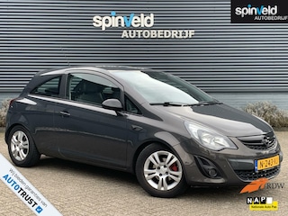 Opel Corsa 1.2-16V BlitZ BJ`14 Sportieve uitv. OPC Verlaagd Airco