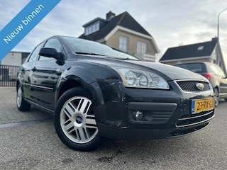 Ford Focus 1.6-16V Ghia