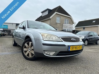 Ford Mondeo 1.8-16V First Edition