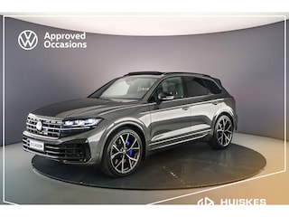 Volkswagen Touareg R 3.0 TSI eHybrid 462pk Tiptronic Trekhaak, Panoramadak, Lederen bekleding, Luchtvering, Head up display, LED matrix verlichting, 360 camera, Adaptive cruise control