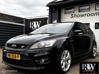 Ford Focus 2.5 ST met unieke optie's!