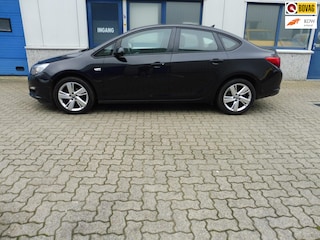 Opel Astra 1.4 Turbo Berlin