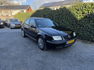 Volkswagen Bora 1.4-16V Trendline | Elekt. Ramen | APK tot 04-06-2025!