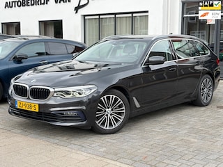 BMW 5-serie Touring 520i High Executive Edition,Panoramadak,Stoelverwarming,Navgatie,Achteruitrij camera