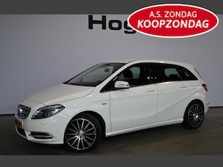 Mercedes-Benz B-klasse 180 Ambition Navigatie LED Stoelverwarming Rijklaarprijs Inruil Mogelijk!