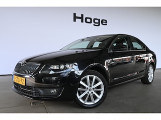 Skoda Octavia 1.2 TSI Greentech Elegance Businessline Automaat Clima Navigatie Rijklaarprijs Inruil Mogelijk!