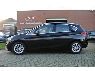 BMW 2-serie Tourer 218i Essential leder automaat inruil mogelijk nap
