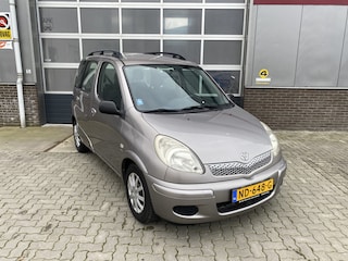 Toyota Yaris Verso 1.3 VVT-i Terra