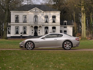 Maserati GranTurismo 4.7 S | 2e eig | NL-auto | Franco onderhouden | Comfort Pack | Skyhook | Bose