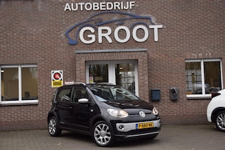 Volkswagen Up 1.0 CROSS UP! BLUEM. HIGH UP!