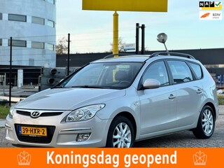 Hyundai i30 CW 1.6i Dynamic Business