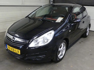 Opel Corsa 1.4-16V Busin - Airco - Mooie auto! - Nieuwe APK