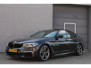 BMW M550i xDrive High Executive I AUT. I 463 PK I LEDER I SCHUIFDAK I CARPLAY