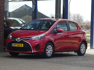 Toyota Yaris 1.0 VVT-i Business Plus CAMERA NAVI TREKHAAK