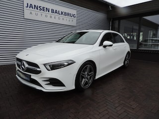 Mercedes-Benz A-klasse 180 Business Solution AMG Upgrade auto is nieuw zeer mooi
