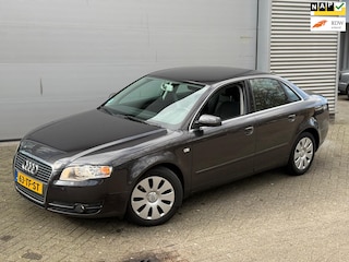 Audi A4 Limousine 2.0 Pro Line Business / NETTE AUTO / NAP / RIJDT SCHAKELT GOED