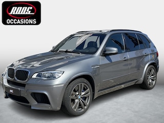 BMW X5 X5M 4.4i 555pk Akrapovic | Facelift  | Panodak | Keyless entry & Go