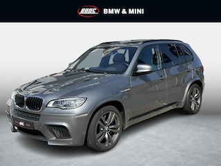 BMW X5 X5M 4.4i 555pk Akrapovic | Facelift  | Panodak | Keyless entry & Go