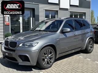 BMW X5 X5M 4.4i 555pk Akrapovic | Facelift  | Panodak | Keyless entry & Go