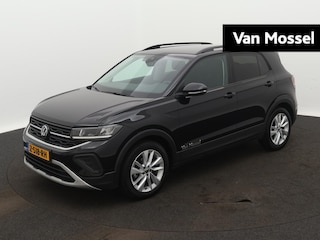 Volkswagen T-Cross 1.0 TSI Life Edition | Trekhaak (Afneembaar) | Navigatie | Digital Cockpit | Airco | Parkeer Sensoren Voor + Achter | Beats Audio | Navigatie Discover PRO (Groot Scherm)
