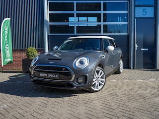 Mini Clubman 2.0 Cooper S | Panoramadak | Harman/Kardon | Head Up Display | JCW Velgen | Keyless Entry