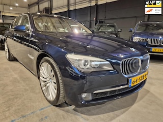 BMW 750i High Executive - Softclose - Memorystoelen - Schuifdak - NL Auto