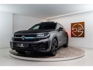 Volkswagen Touareg R 3.0 TSi eHybrid 4MOTION R 463PK | 2025 GLOEDNIEUW PER DIRECT BESCHIKBAAR | VOL OPTIE!