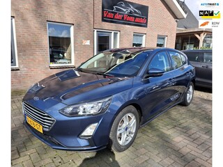 Ford Focus 1.0 EcoBoost Hybrid Trend Edition Business. LED, navi, cruise, carplay, camera, pdc, etc. Prijs rijklaar incl garantie