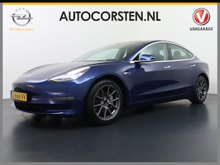 Tesla Model 3 Long Range AWD 75kWh FSD-3 Computer Lmv 18" AutoPilot Premium-Luidsprekers Leder PanoDak Adaptive cruise Camera's Elektr.-Stuur+Stoelen+Spiegels+Geheugen+Easy-Entry+Verwarmde stoelen/achterbank Park assistent Pdc WIFI Ecc Navi Lane-Assist Speed-Assist LED ACC DAB Voorverwarmen interieur en Keyless via App One-Pedal-Drive Origineel Nederlandse auto tot 11kw laden thuis ! Garantie Accu tot 20-11-2027 max 192.000km