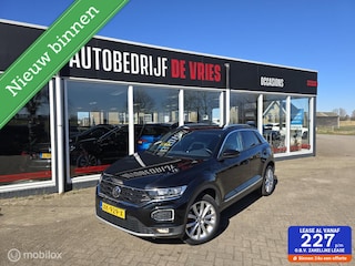 Volkswagen T-Roc 1.5 TSI Sport ACC/Virtual/Camera/18Inch/NAP