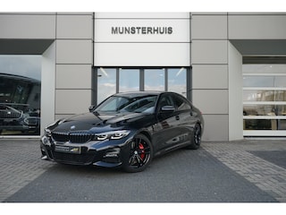 BMW 320i High Executive Edition | Head-up display | Schuif/Kantel dak |