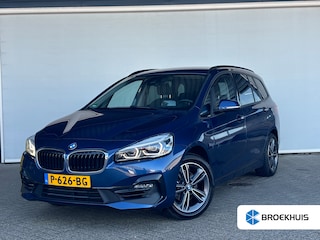 BMW 2-serie Tourer 216i 7p. Business Edition | trekhaak || Cruise control | Elektrisch bedienbare kofferklep | Extra getint glas