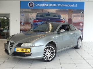 Alfa Romeo GT 2.0 JTS Distinctive Climate Control Lmv Distr. reeds v.v. Prijspakker!! APK t/m 11-2025