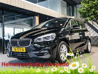 BMW 2-serie Tourer 218i Corporate Lease Executive Facelift | Panorama | Navi | Trekhaak | LED