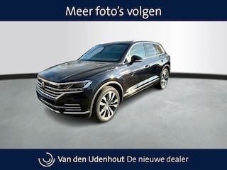 Volkswagen Touareg 3.0 TSI eHybrid 381pk PHEV 4MOTION Elegance / Panoramadak / Trekhaak / Luchtvering / Wordt Verwacht