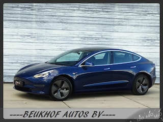Tesla Model 3 Standard RWD Plus 60 kWh Trekhaak Pano Leer
