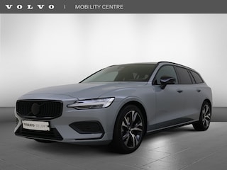 Volvo V60 B3 Essential Edition | Trekhaak | Stoel en Stuurverwarming |
