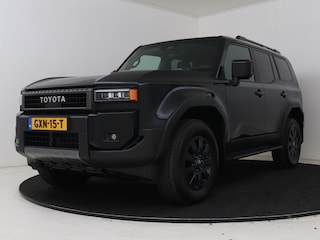 Toyota Land Cruiser 2.8 D-4D Professional 5p. | Navigatie | 360 Camera | Stoel en stuurwiel verwarmd | Dodehoek Ass. | LM velgen | Draadloze telefoonlader | Leder |