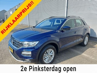 Volkswagen T-Roc 1.5 TSI Style Automaat,trekhaak, applecarplay/android/nav,airco,cruisecontrol,stoel/stuurverwarming,trekhaak