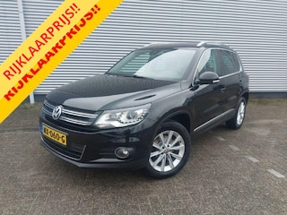 Volkswagen Tiguan 1.4 TSI Sport&Style , airco,cruisecontrol,trekhaak,navigatie,stoelverwarming,parkeersensoren,