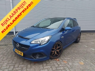 Opel Corsa 1.6 Turbo OPC Nurnberg Edit. airco,cruisecontrol,parkeersensoren achter,panoramadak,