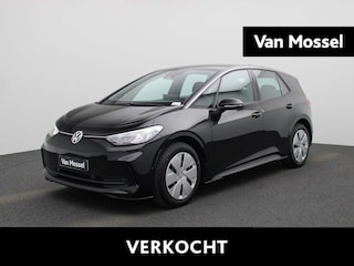 Volkswagen ID.3 Pure Oranje Edition 52 kWh | Navigatie | Draadloze Apple Carplay | Adaptieve cruise control | Lane assist | Stoelverwarming | Stuurwielverwarming | Climate control | Achteruitrij camera | Parkeersensoren |