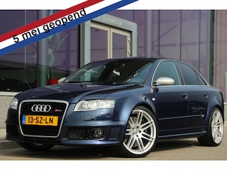 Audi A4 Limousine 4.2 V8 RS4 quattro | ORIG NL | 2de Eigenaar | KUIPSTOELEN | SCHUIFDAK